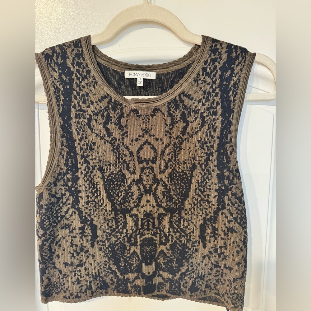 Ronny Kobo Collection Black and Green Patterned Lizard Print Sleeveless Top